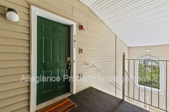 Building Photo - 45490 Whistling Terrace