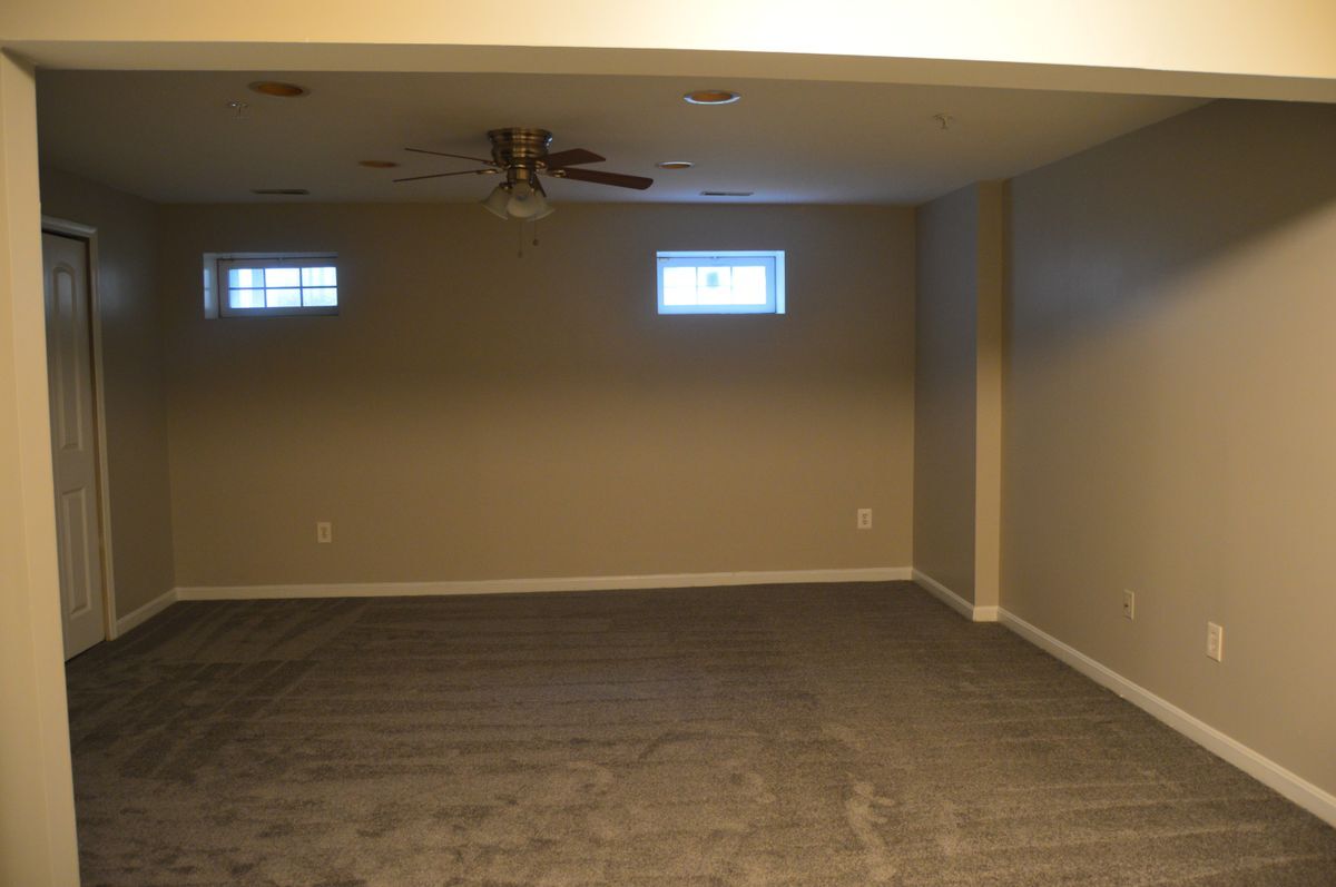Building Photo - 10454 Sextant Pl