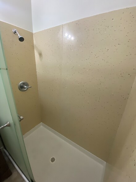 Building Photo - 1810 Euclid Ave