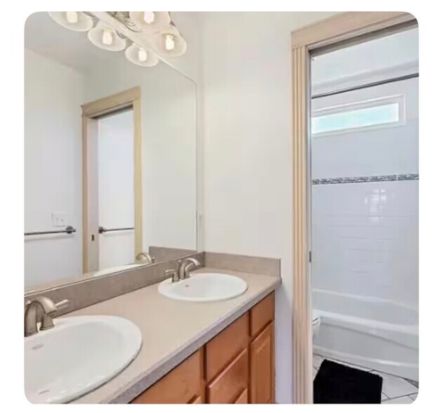 Building Photo - 9390 W 67th Pl