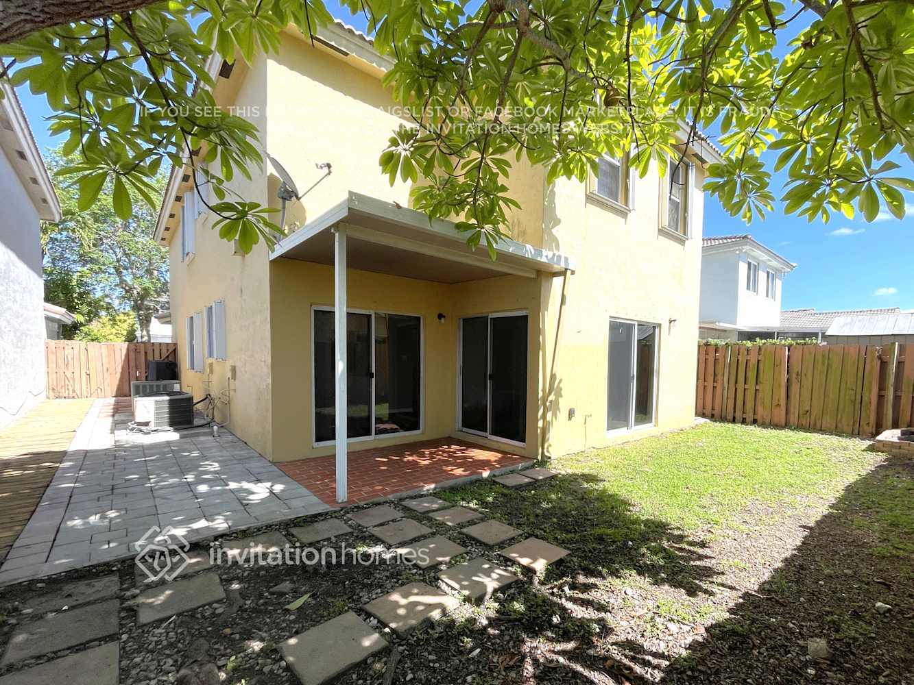 Building Photo - 10522 SW 161st Ave