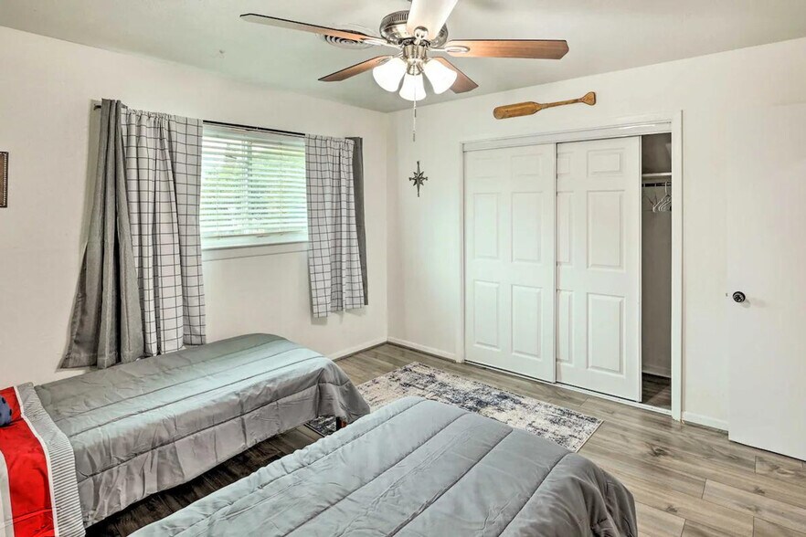 Building Photo - 4629 Fletcher Ave