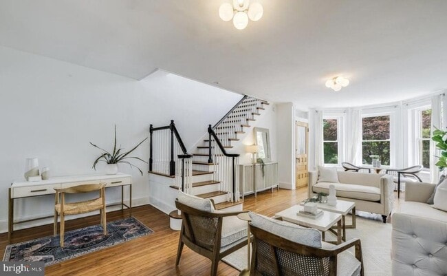 Building Photo - 3021 Dumbarton St NW