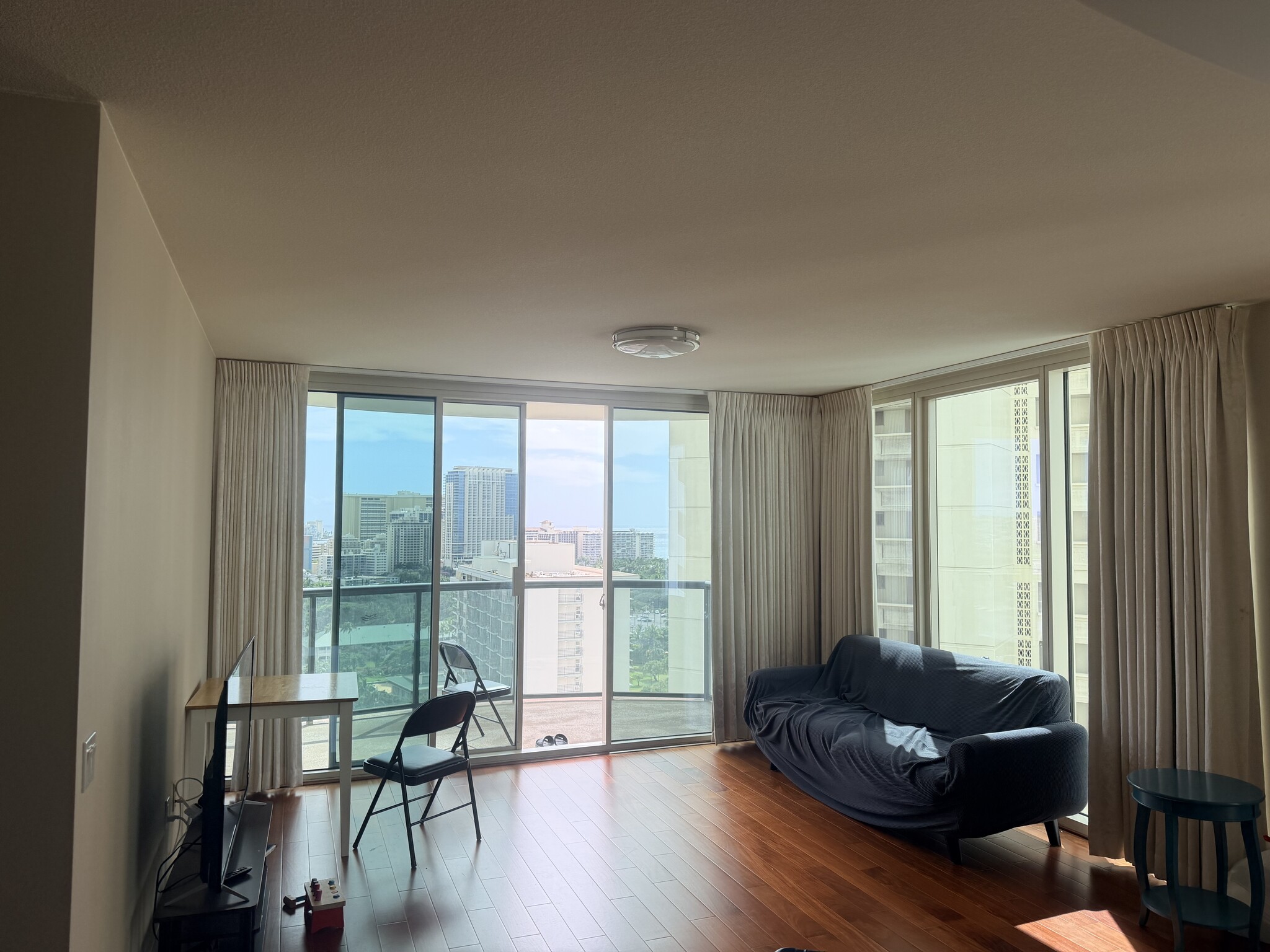 Building Photo - 1837 Kalakaua Ave