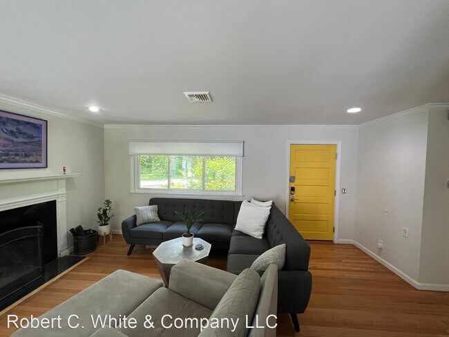 Building Photo - 3 br, 2 bath House - 11 Walker Lane