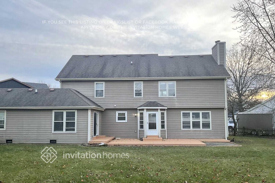 Building Photo - 1870 Ridgemont Ct