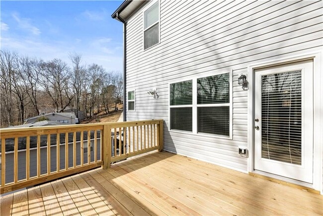 Building Photo - 3 bedroom/2.5 bath Like New in Forsyth Cou...