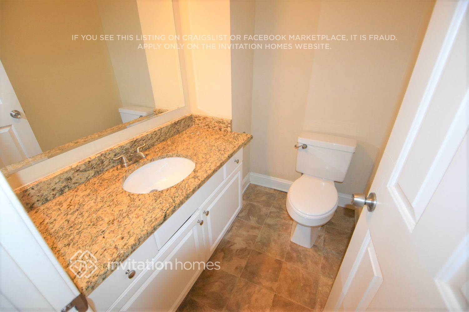 Building Photo - 4360 Riverlake Way