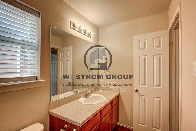 Building Photo - 8821 Highland Orchard Dr