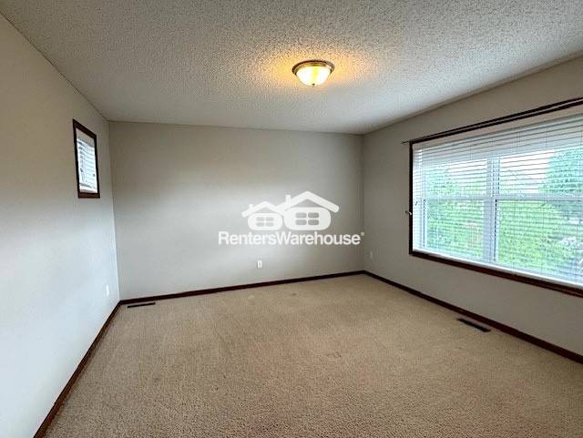 Building Photo - 5915 Terraceview Ln N