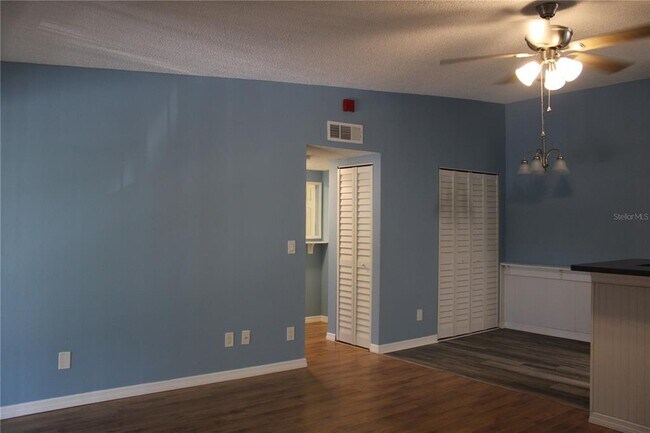 Building Photo - 3295 Fox Chase Cir