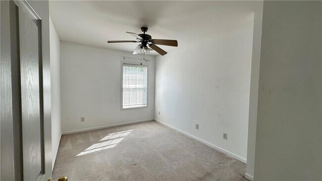 Building Photo - 1011 Primrose View Cir NW