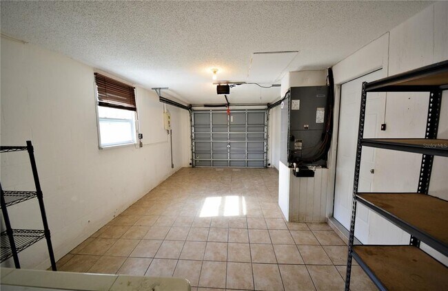 Building Photo - 13738 Melanie Ave