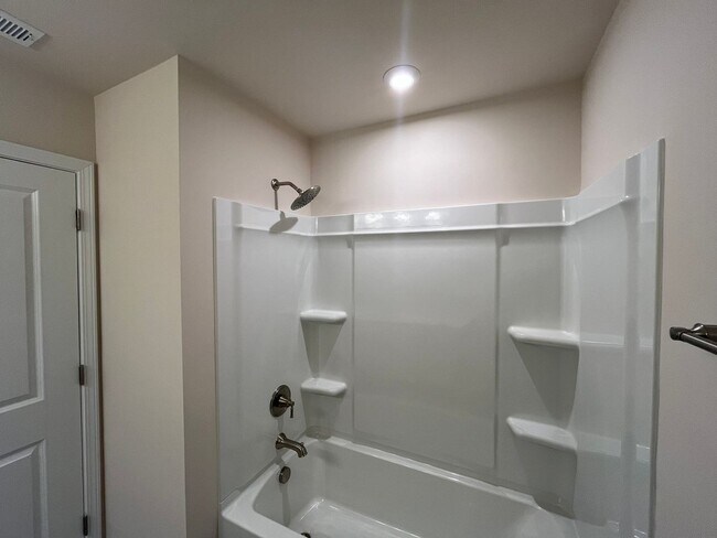 Building Photo - 5718 Preveza Pl