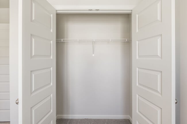 Building Photo - 616 Emerson Ln