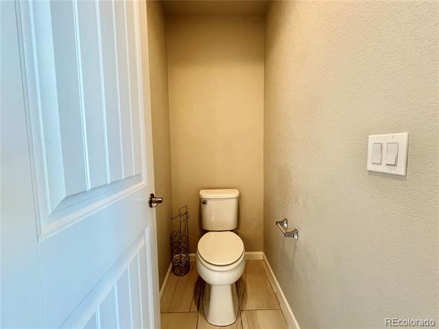 Building Photo - 11840 Dodworth St