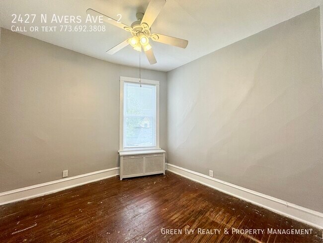 Building Photo - 2427 N Avers Ave