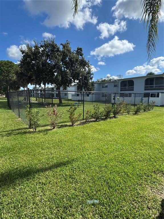 Building Photo - 9831 Aquarius Dr