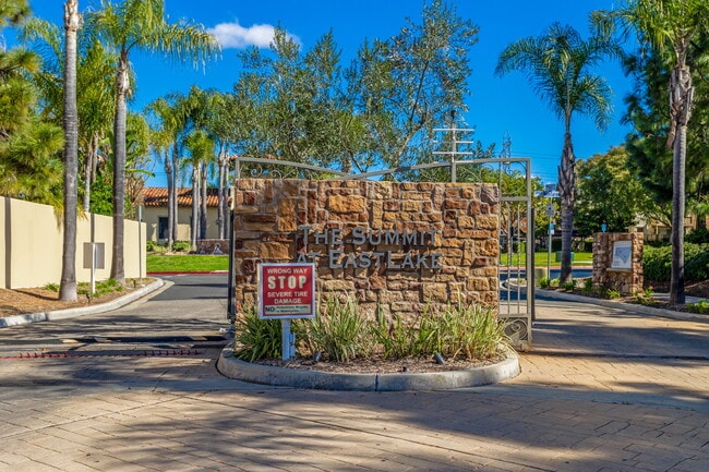 Building Photo - 1429 Caminito Sardinia