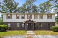 Building Photo - 110 Ravenwood Dr