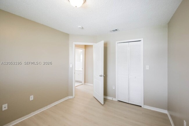 Building Photo - 621 SW 176th Ave