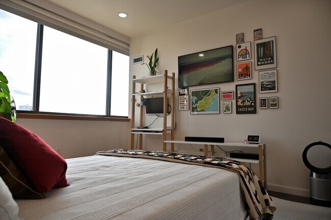 Building Photo - 169 Monsignor O'Brien Hwy