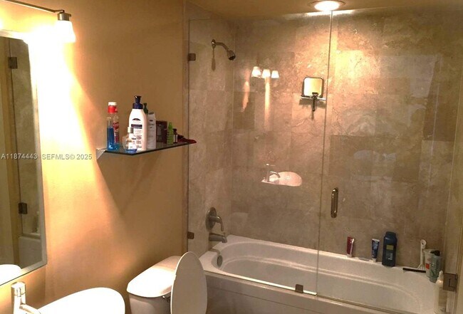 Building Photo - 350 S Miami Ave