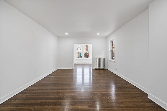 Building Photo - Warm & Welcoming, Move-In Ready West End Twin | 3 Bedroom 1 Bathroom