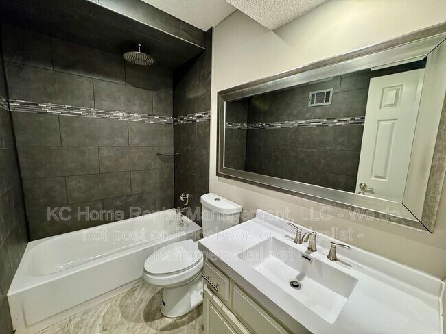 Building Photo - 9817 W 83rd Terrace