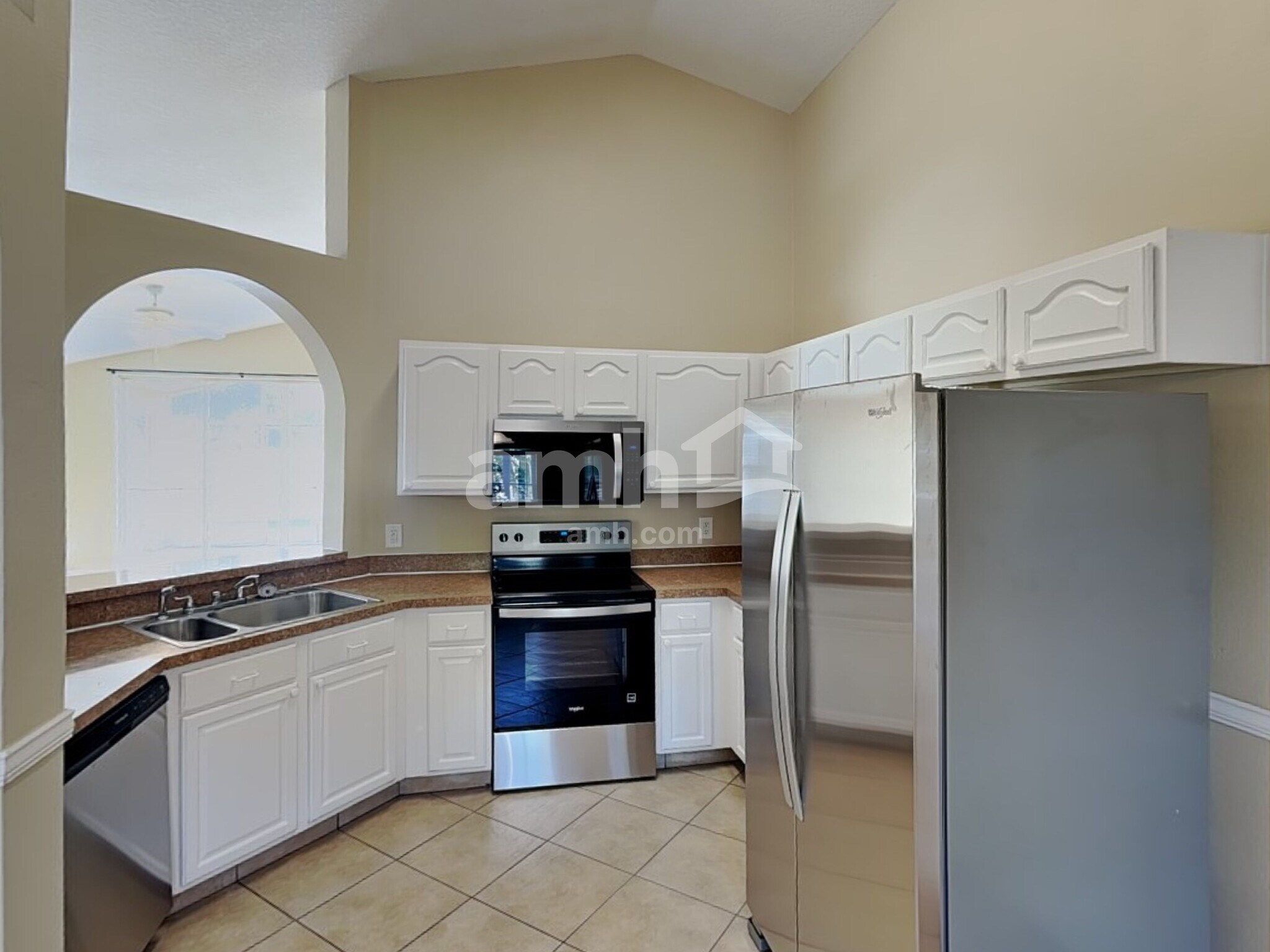 Building Photo - 2600 Deck Ave