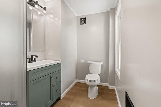 Building Photo - 606 Spruce St