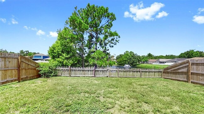 Building Photo - 7853 Bristol Park Dr