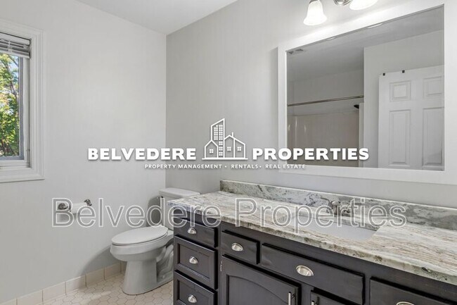 Building Photo - 4103 Oak Hollow Dr