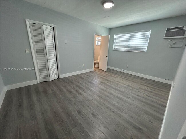 Building Photo - 1334 Alton Rd