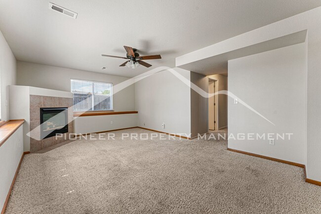 Building Photo - Spacious Home with Fenced Yard and Central AC