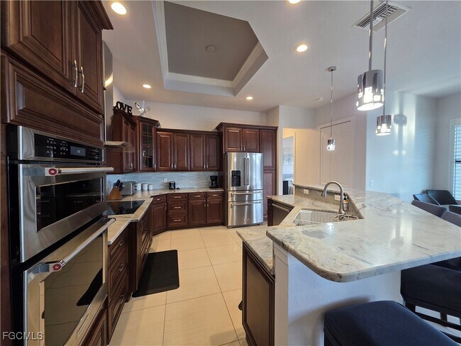 Building Photo - 1255 NW 38th Ave