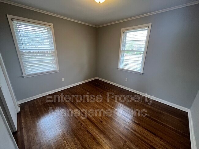 Building Photo - 1215 Mt Moriah Rd