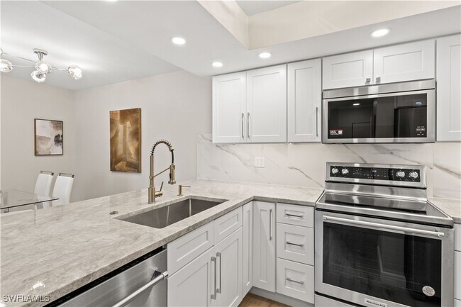 Building Photo - 13211 Whitehaven Ln