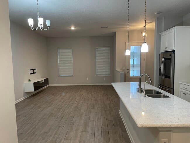 Building Photo - 64 Seastar Ct