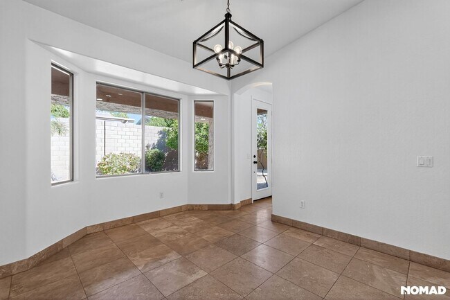 Building Photo - 7742 E Los Gatos Dr