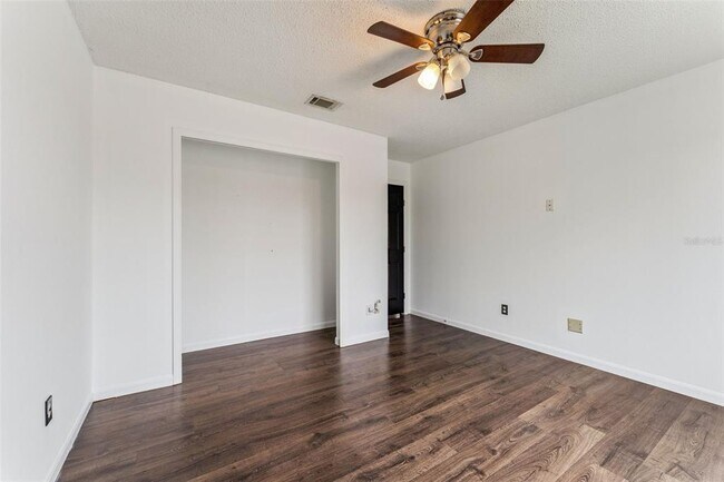 Building Photo - 7236 Somersworth Dr