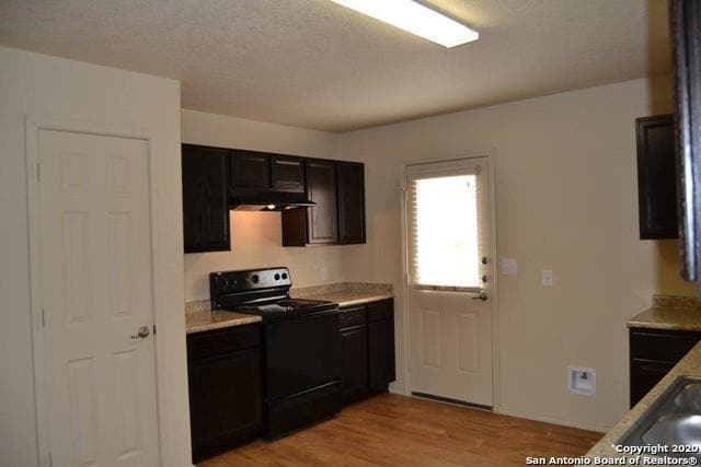 Building Photo - 8202 Tesoro Hills