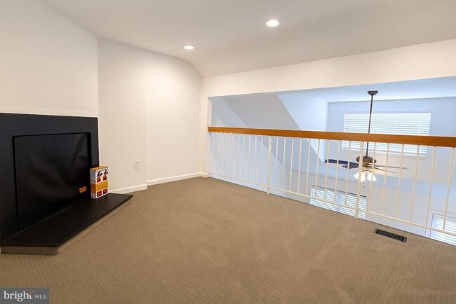 Building Photo - 5105 King Charles Way