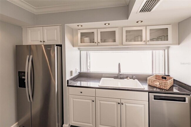 Building Photo - 6053 E Peppertree Way