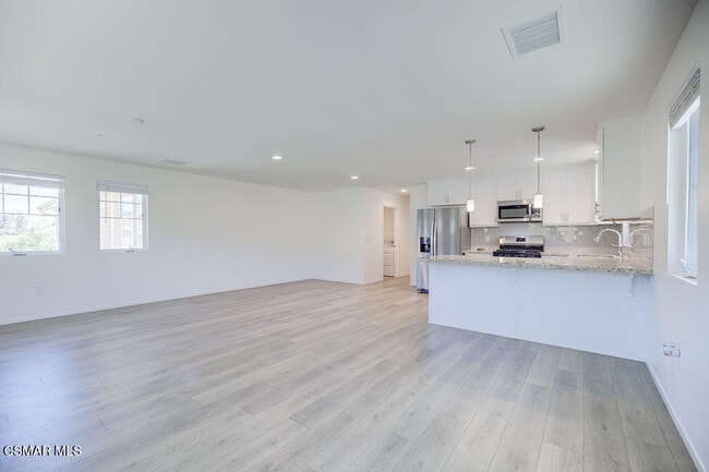 Building Photo - 3997 Savannah Ln