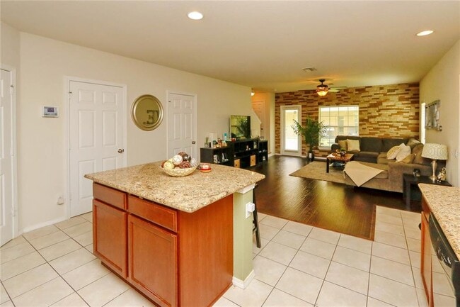 Building Photo - 4724 Somerset Hill Ln