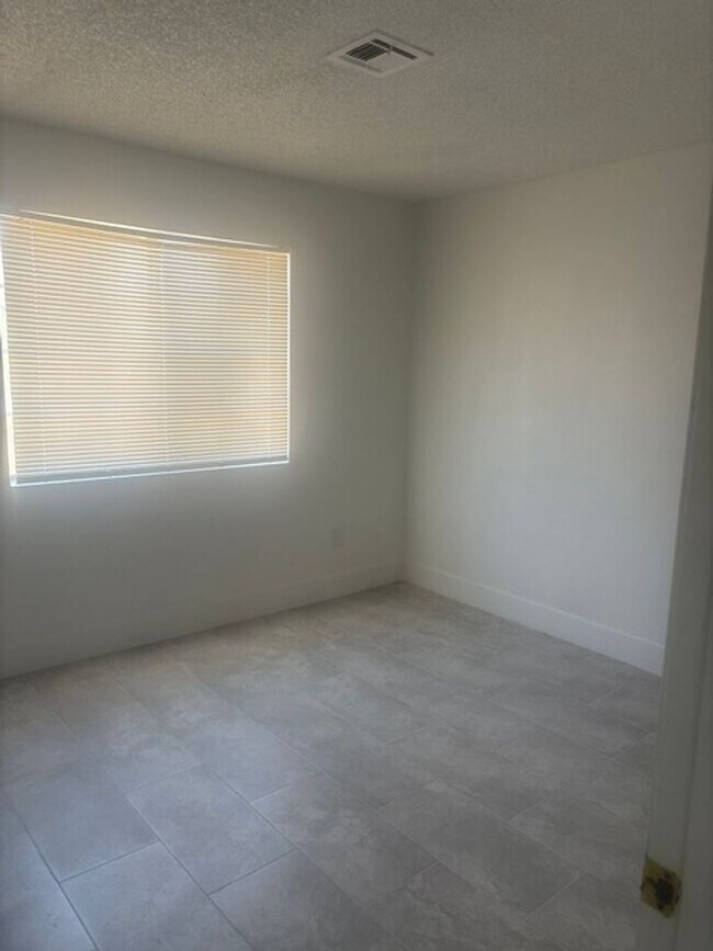 Building Photo - 2665 Bryandouglas Dr