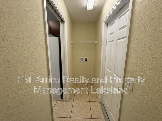 Building Photo - 972 Lake Lure Loop E