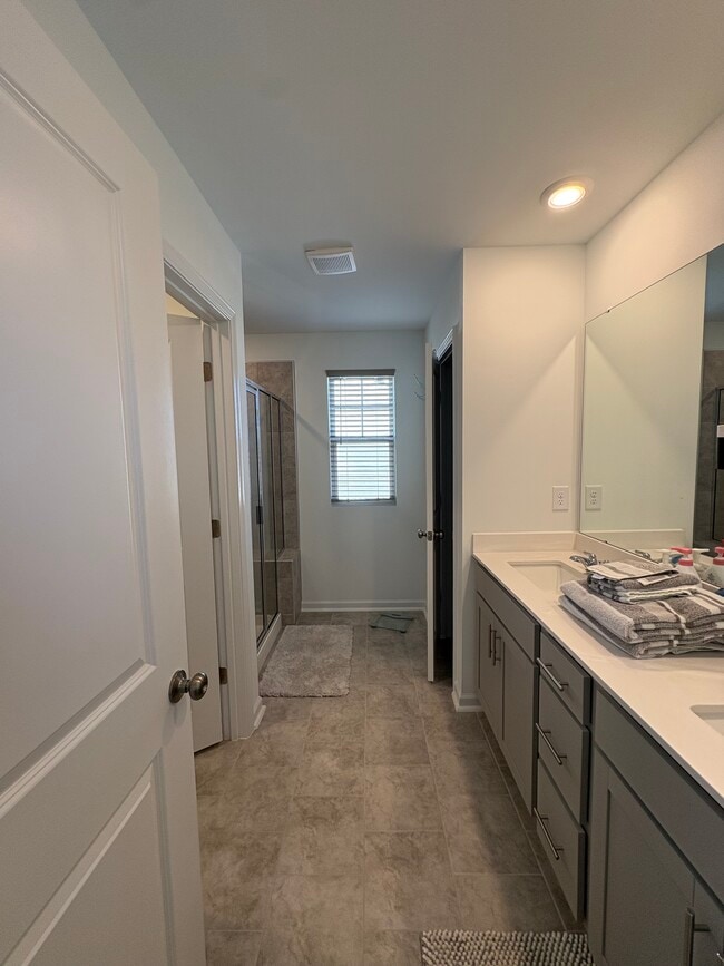 Building Photo - 154 N Finley Lndg Pkwy