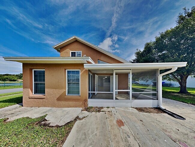 Building Photo - 1424 Liz Ln